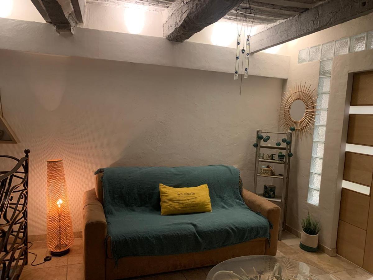 Appartement de charme au coeur du Vieil Antibes Extérieur photo